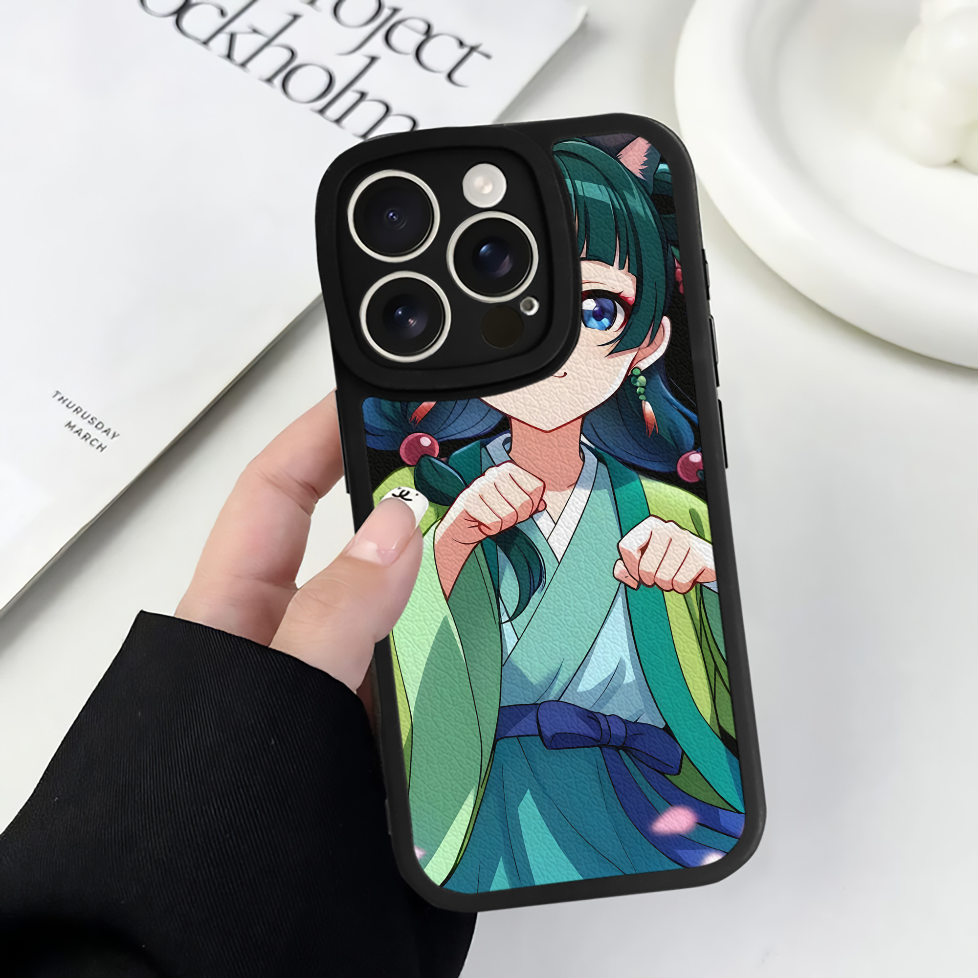 （画像用） 薬屋のひとりごと The Apothecary Diaries 【iPhone 16シリーズ対応】シリコンスマホケース（レザー調） 材質：シリコン